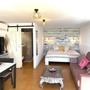 Casita Risa Bed and breakfast Viñuela